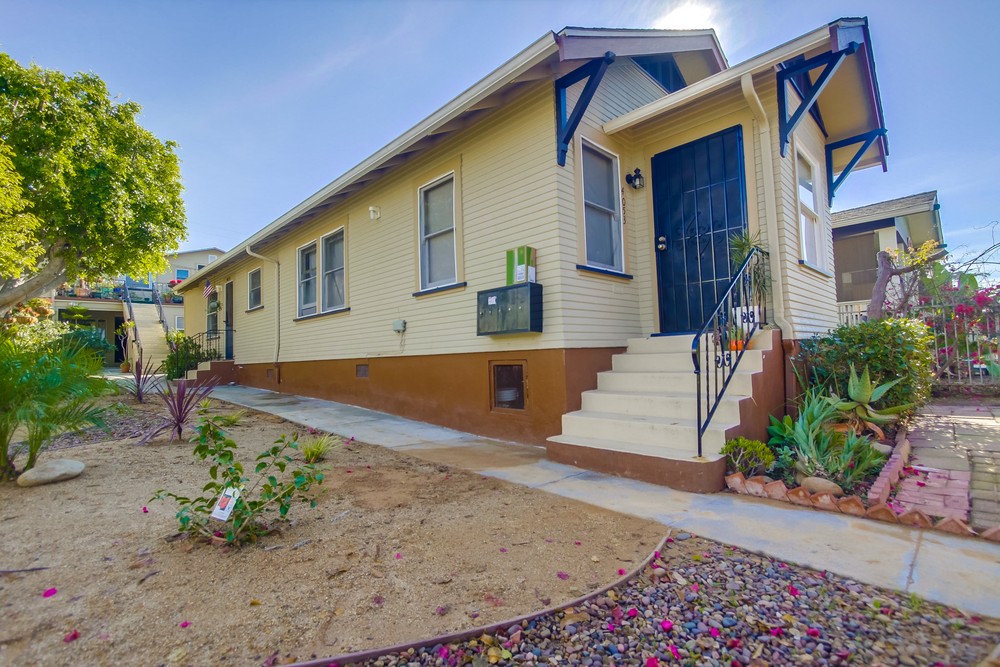 Virtual tour photo 5 of 44 for 4053 Alabama St