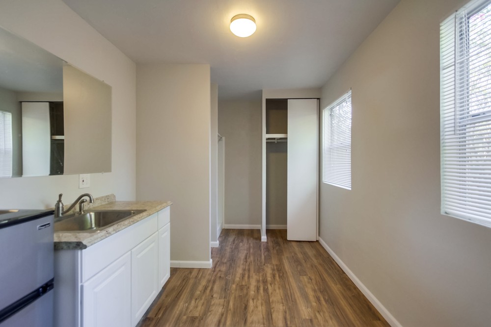 Virtual tour photo 12 of 44 for 4053 Alabama St