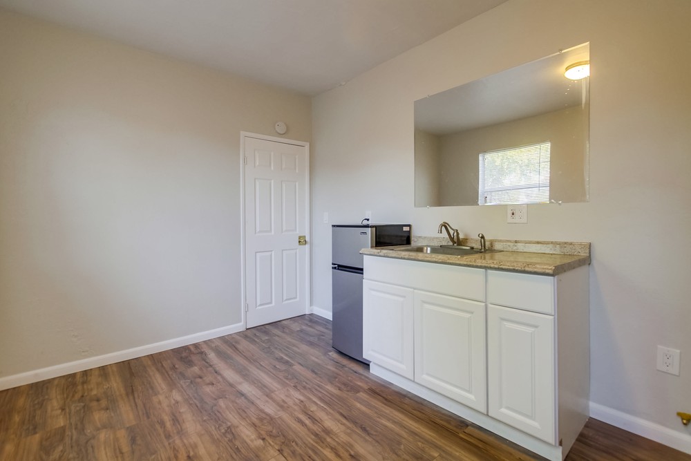 Virtual tour photo 14 of 44 for 4053 Alabama St