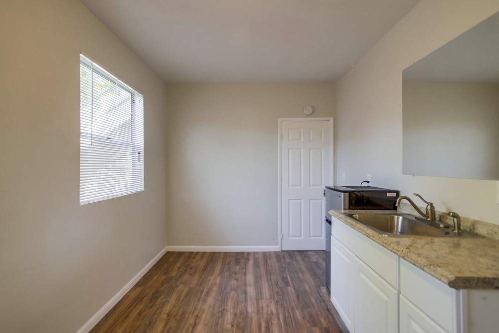 Virtual tour photo 15 of 44 for 4053 Alabama St
