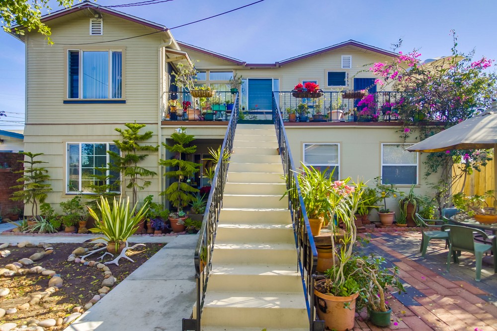Virtual tour photo 22 of 44 for 4053 Alabama St