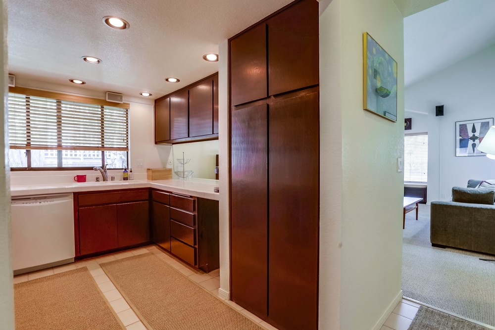 Virtual tour photo 10 of 35 for 4055 Crystal Dawn Ln