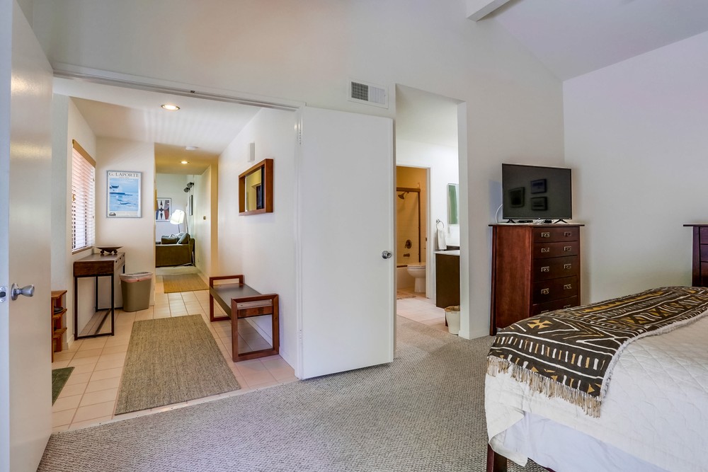 Virtual tour photo 19 of 35 for 4055 Crystal Dawn Ln