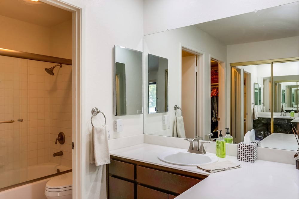 Virtual tour photo 23 of 35 for 4055 Crystal Dawn Ln
