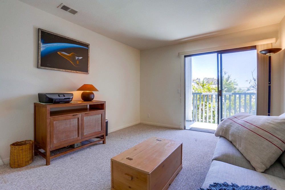 Virtual tour photo 25 of 35 for 4055 Crystal Dawn Ln