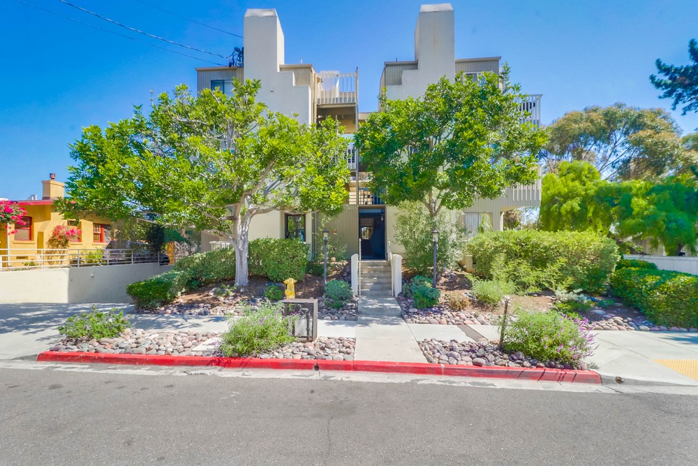 Virtual tour photo 1 of 41 for 4055 Eagle St