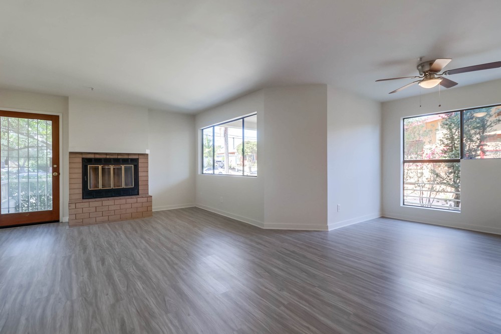 Virtual tour photo 9 of 41 for 4055 Eagle St