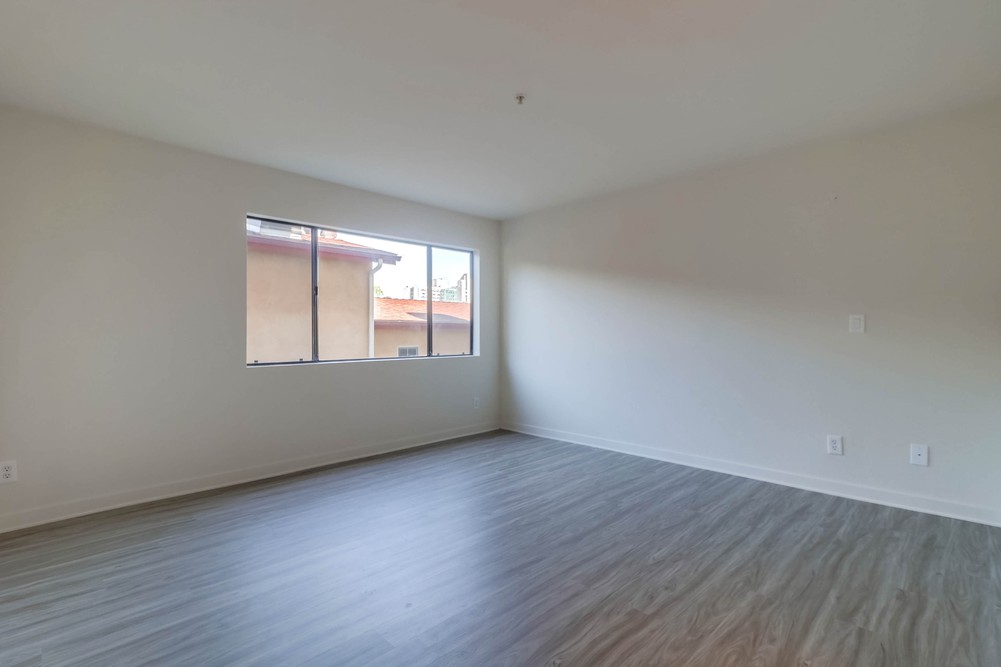 Virtual tour photo 22 of 41 for 4055 Eagle St