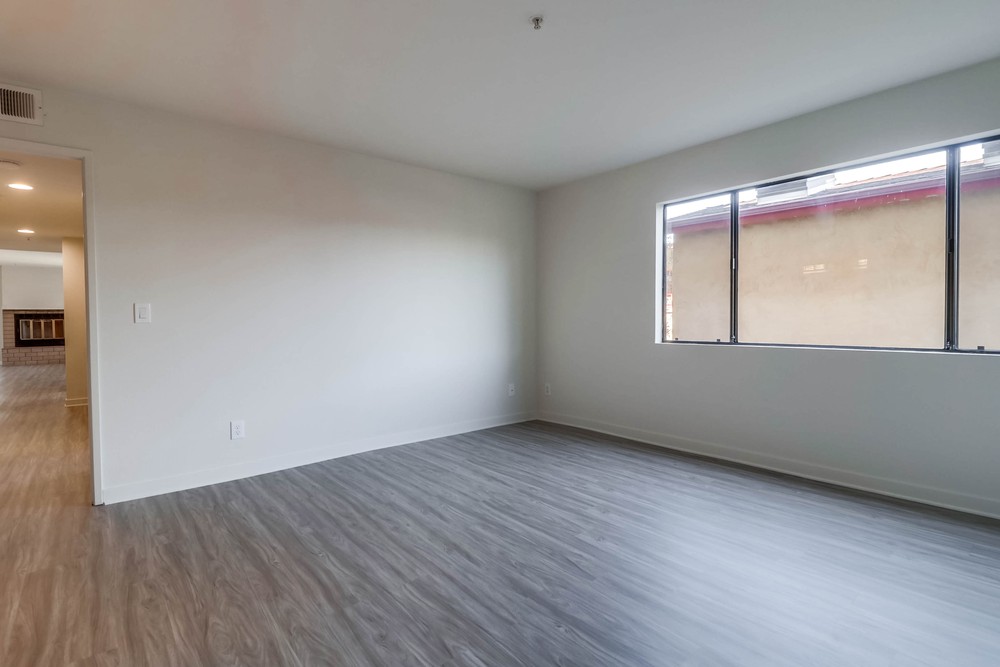 Virtual tour photo 23 of 41 for 4055 Eagle St