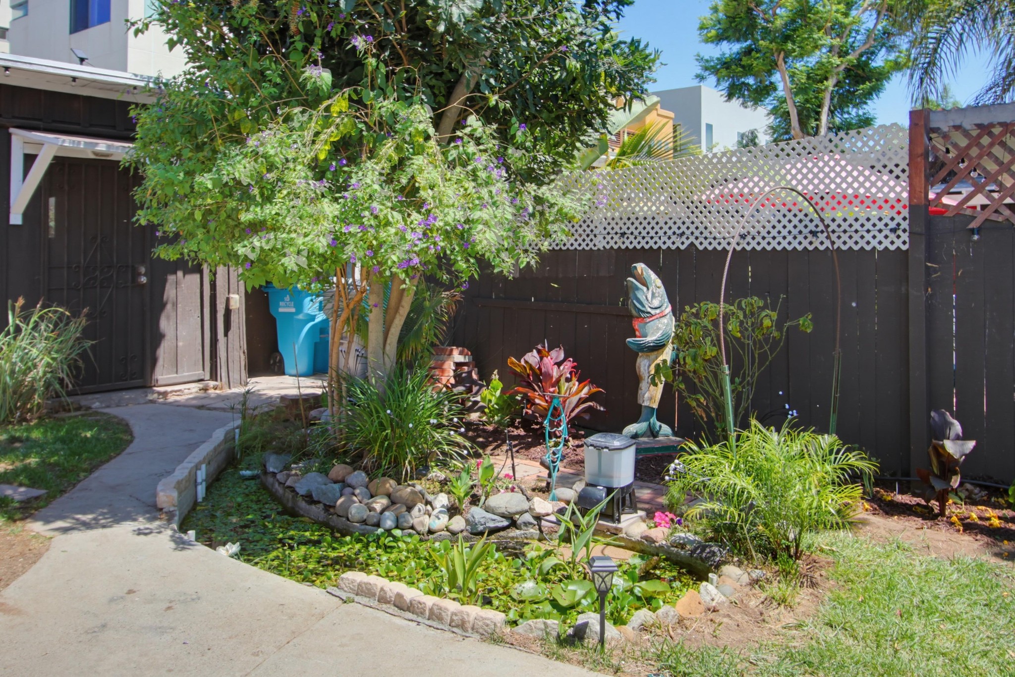 Virtual tour photo 6 of 42 for 4055 Gresham St