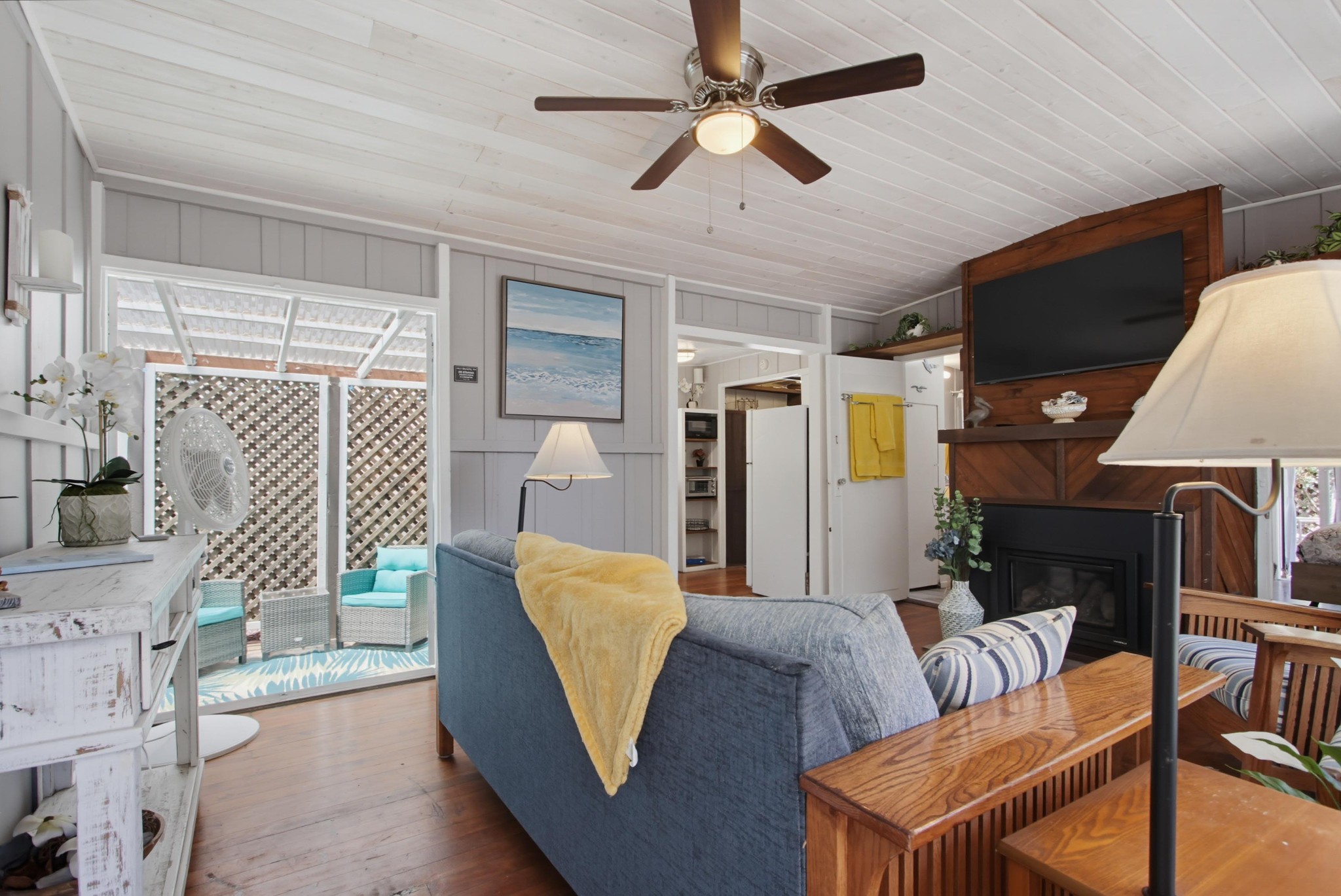 Virtual tour photo 15 of 42 for 4055 Gresham St