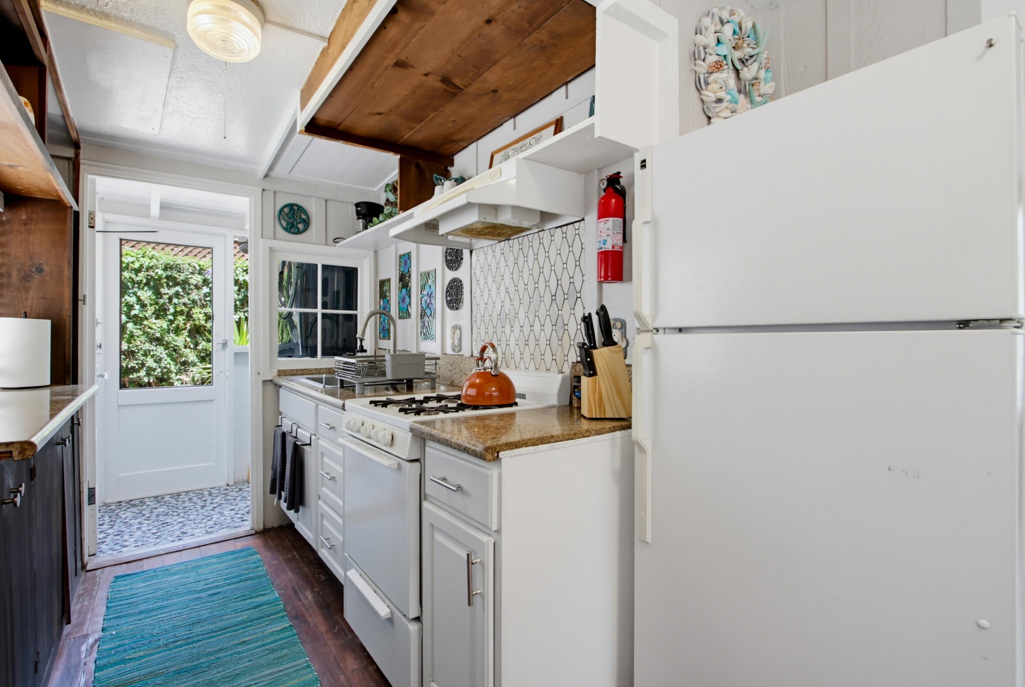 Virtual tour photo 22 of 42 for 4055 Gresham St