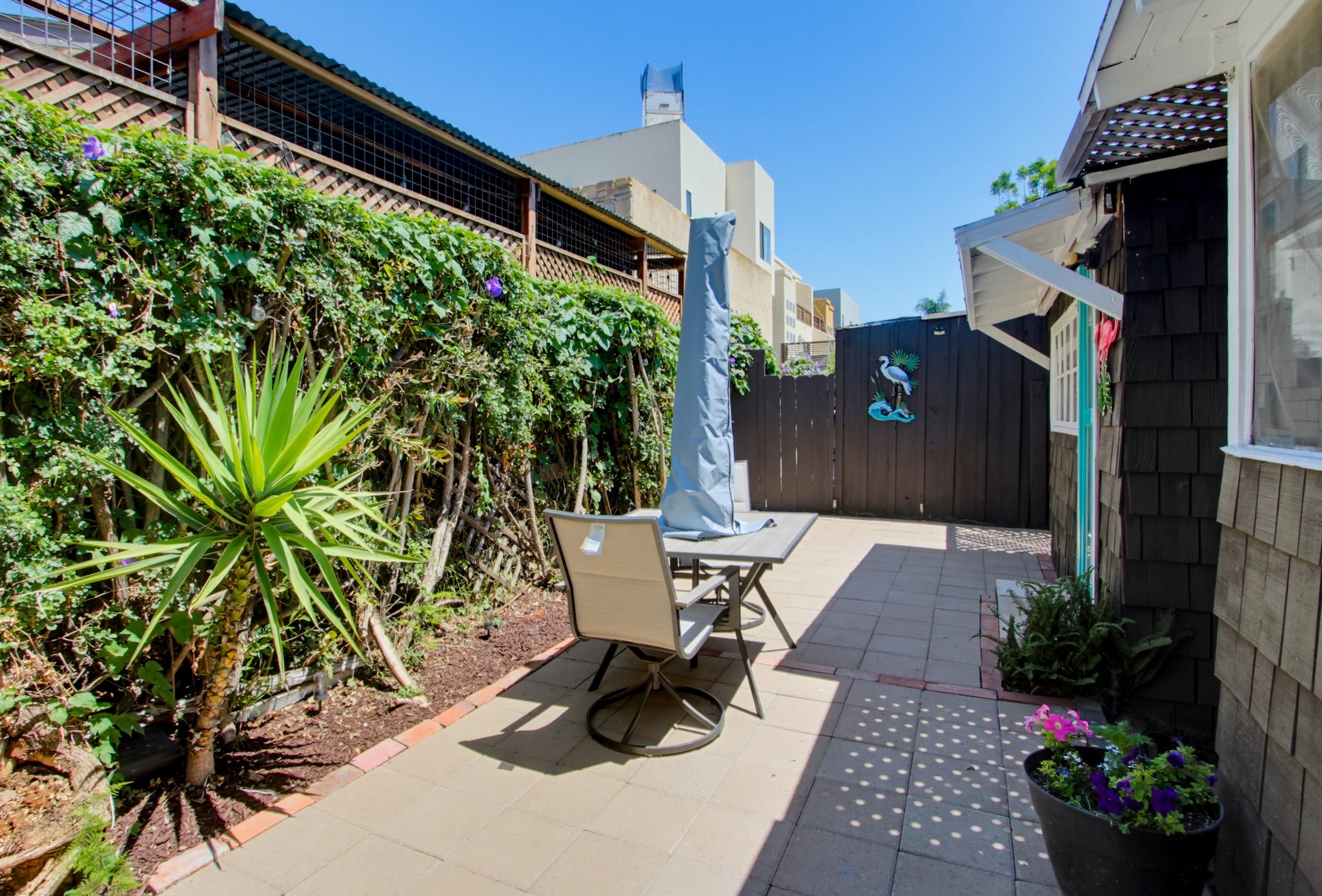 Virtual tour photo 38 of 42 for 4055 Gresham St