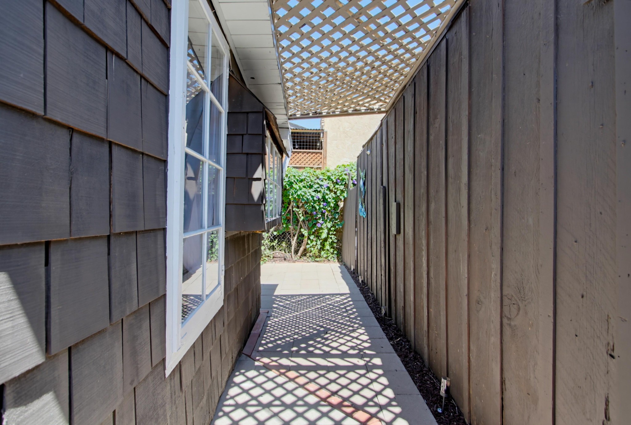 Virtual tour photo 41 of 42 for 4055 Gresham St