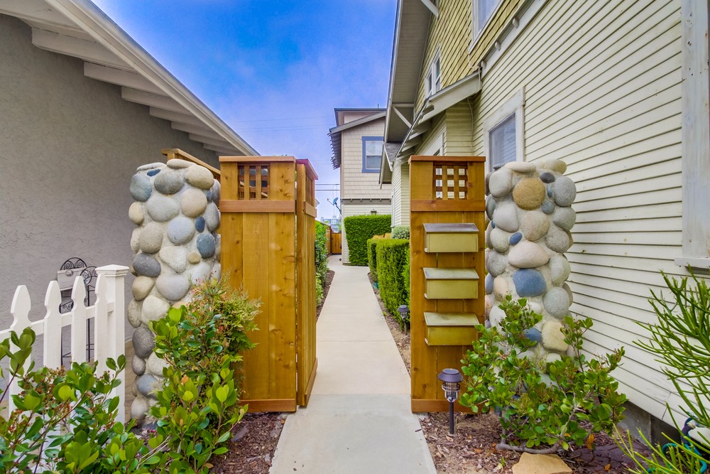 Virtual tour photo 3 of 34 for 4056 Albatross St