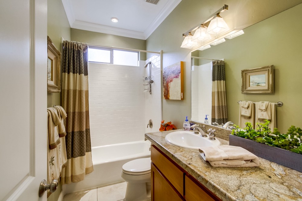 Virtual tour photo 32 of 34 for 4056 Albatross St