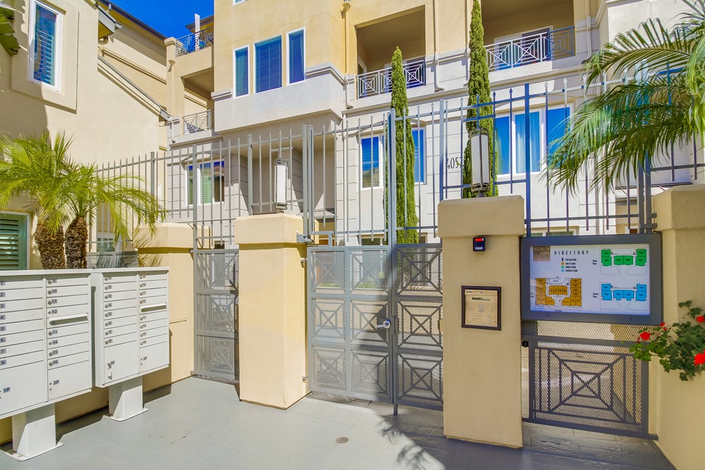Virtual tour photo 8 of 47 for 4057 1st Ave