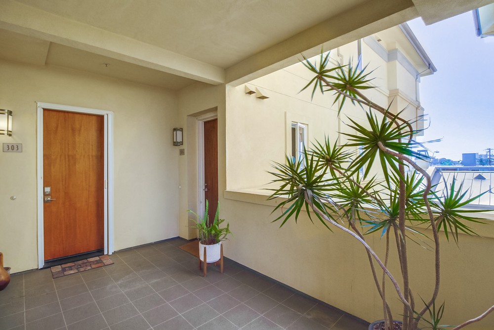 Virtual tour photo 13 of 47 for 4057 1st Ave