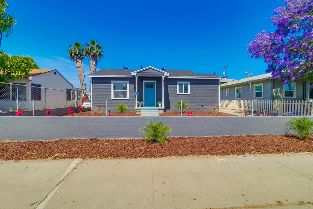 Virtual tour photo 1 of 51 for 4058 50th St