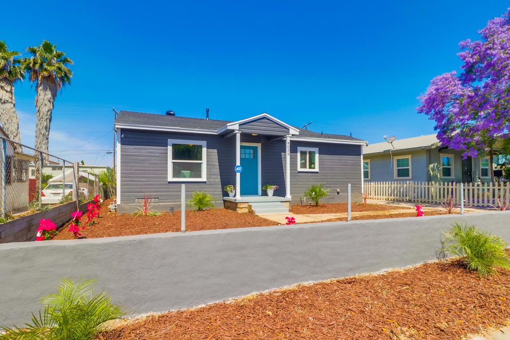Virtual tour photo 3 of 51 for 4058 50th St