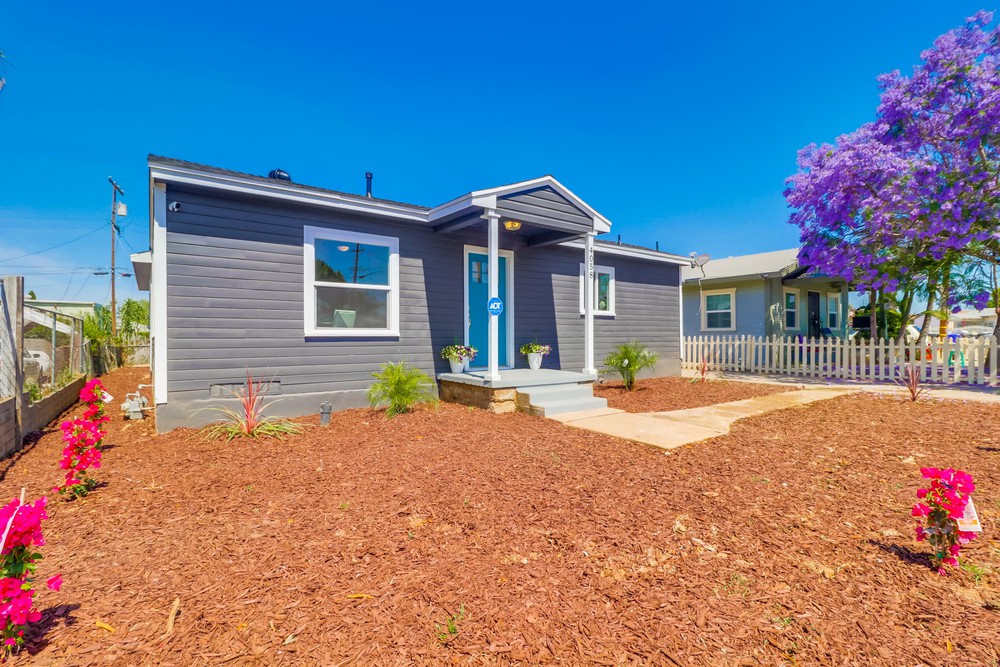 Virtual tour photo 7 of 51 for 4058 50th St