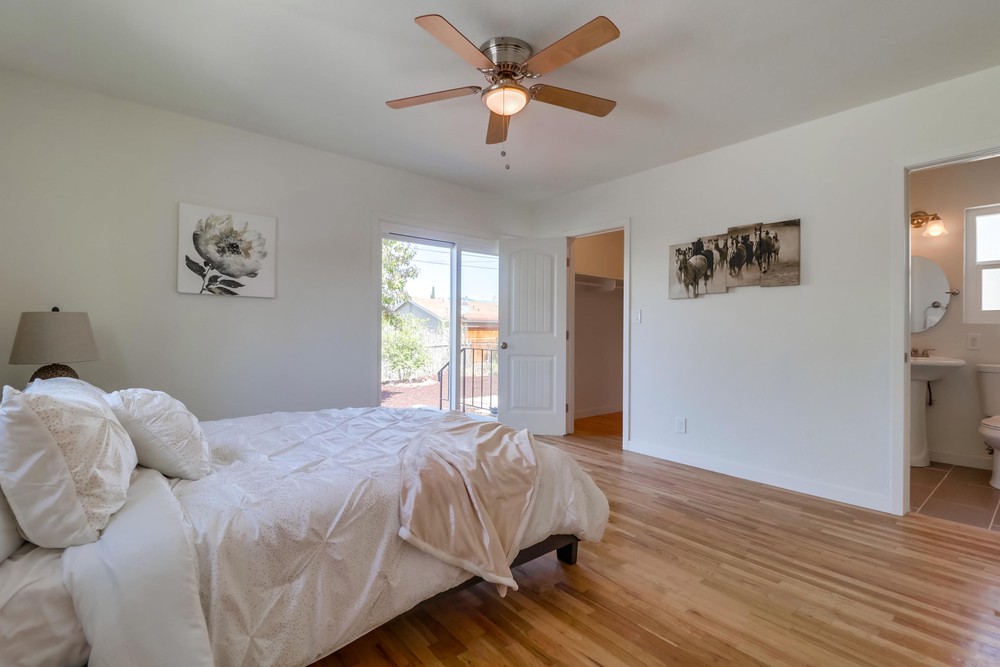 Virtual tour photo 23 of 51 for 4058 50th St