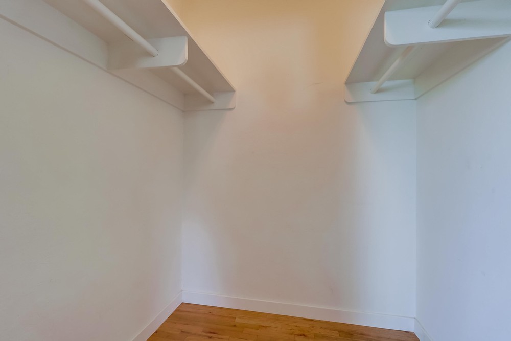 Virtual tour photo 26 of 51 for 4058 50th St