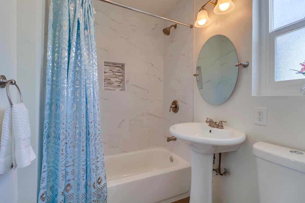 Virtual tour photo 27 of 51 for 4058 50th St