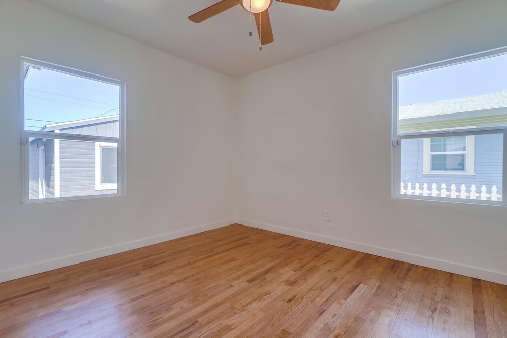 Virtual tour photo 28 of 51 for 4058 50th St