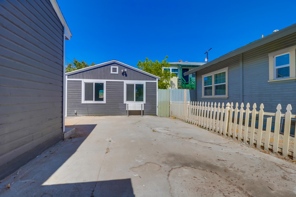 Virtual tour photo 34 of 51 for 4058 50th St