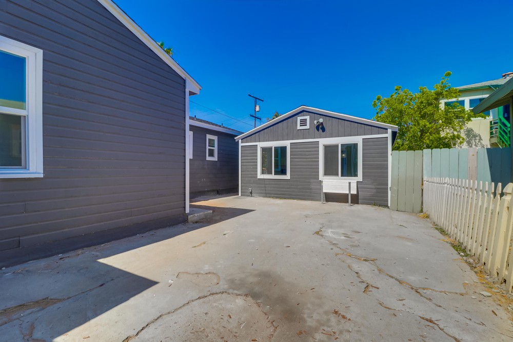 Virtual tour photo 35 of 51 for 4058 50th St