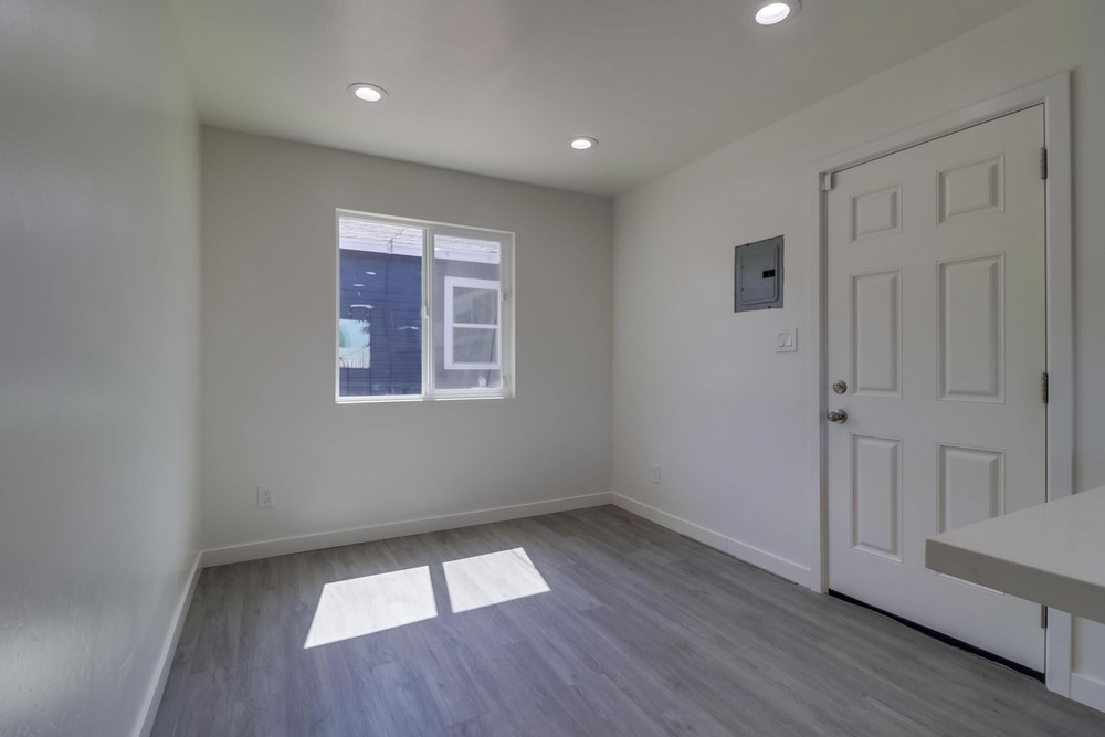 Virtual tour photo 37 of 51 for 4058 50th St