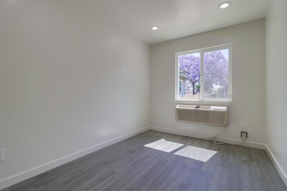 Virtual tour photo 42 of 51 for 4058 50th St