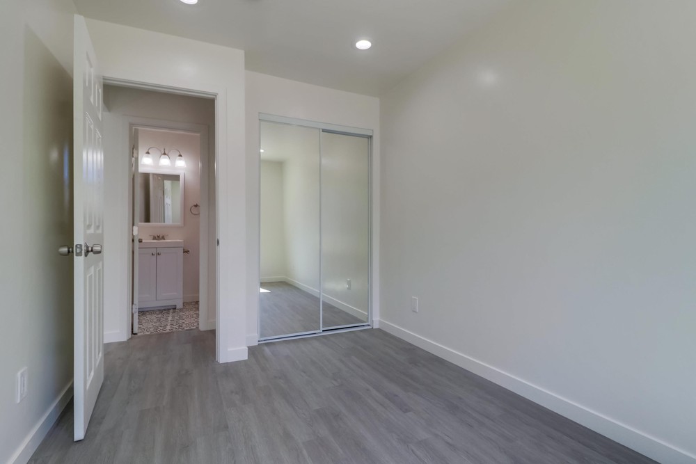 Virtual tour photo 44 of 51 for 4058 50th St