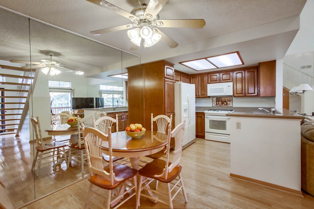 Virtual tour photo 8 of 32 for 4059 Carmel View Rd UNIT 30