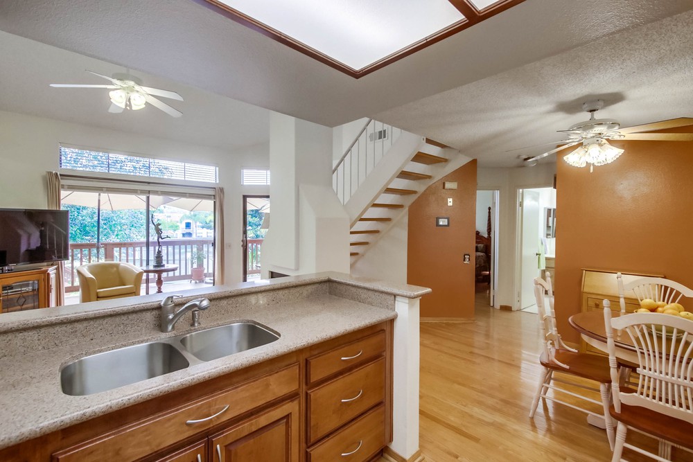Virtual tour photo 12 of 32 for 4059 Carmel View Rd UNIT 30