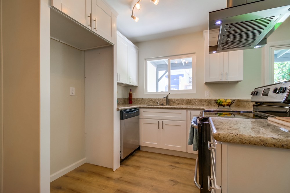 Virtual tour photo 18 of 45 for 406 S 33rd St