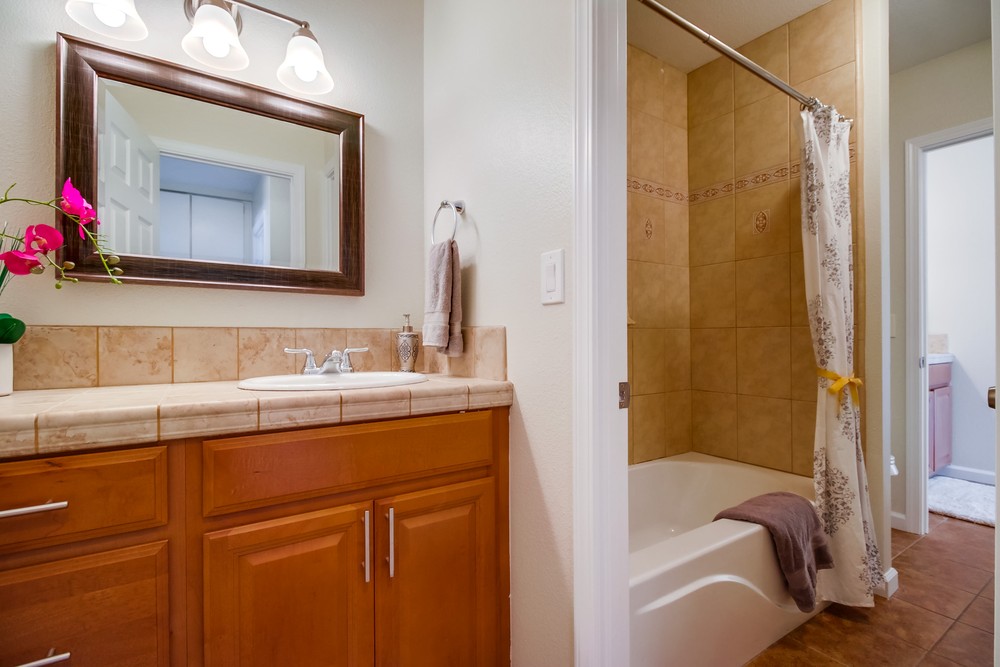 Virtual tour photo 34 of 45 for 406 S 33rd St