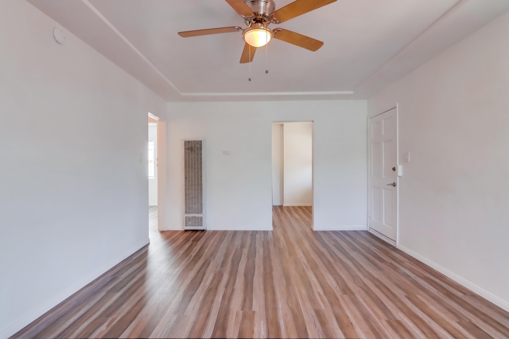 Virtual tour photo 14 of 33 for 4061 Kansas St