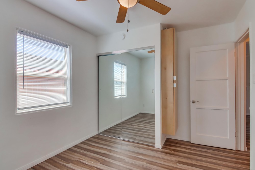 Virtual tour photo 24 of 33 for 4061 Kansas St