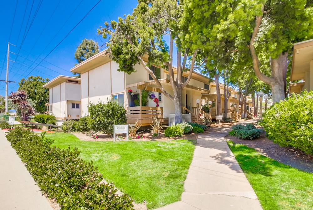 Virtual tour photo 1 of 44 for 4062 Valeta St #331
