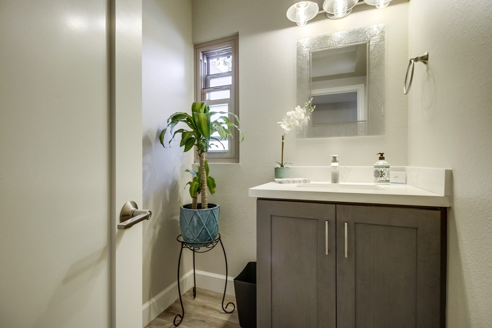 Virtual tour photo 21 of 44 for 4062 Valeta St #331
