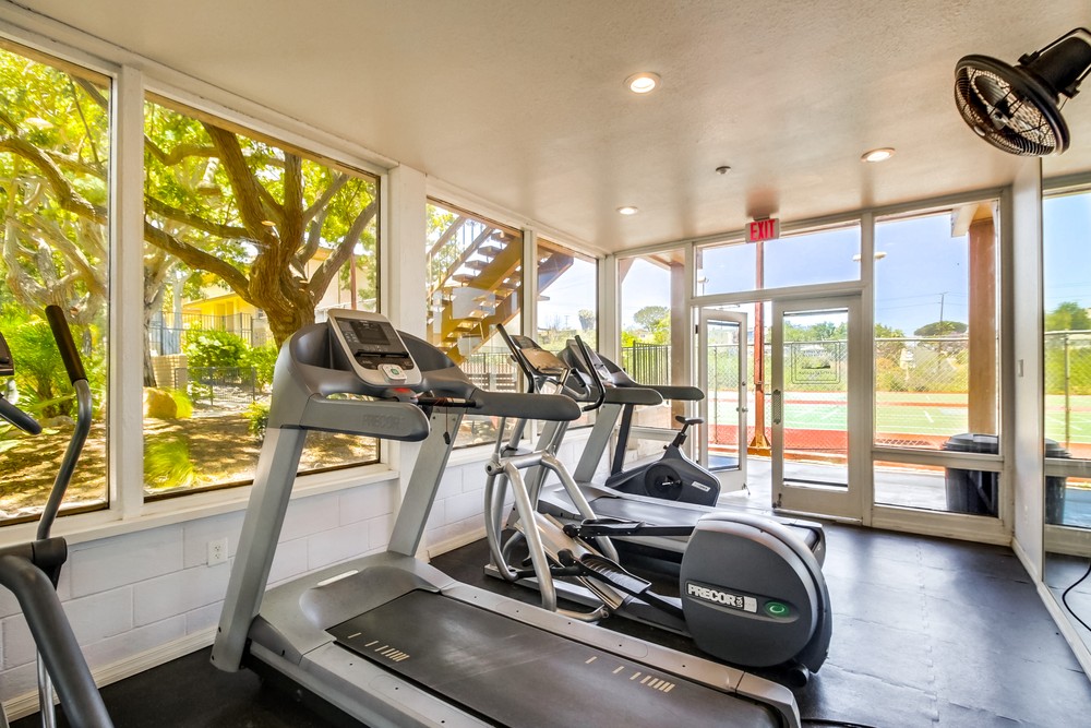 Virtual tour photo 31 of 44 for 4062 Valeta St #331