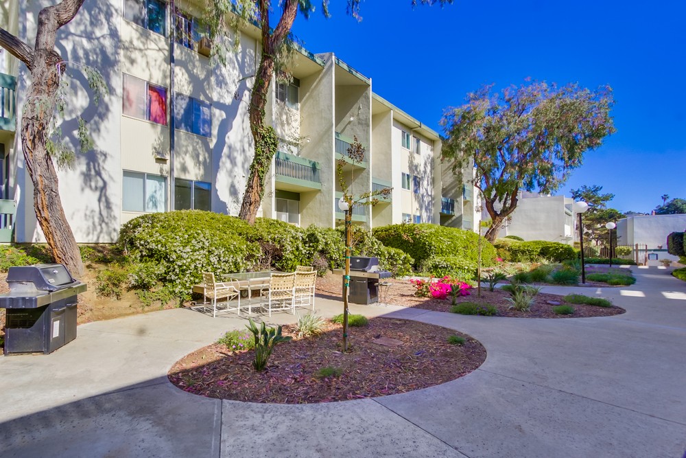 Virtual tour photo 4 of 36 for 4064 Huerfano Ave #173