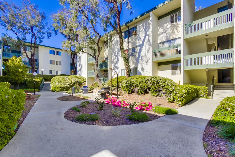Virtual tour photo 7 of 36 for 4064 Huerfano Ave #173