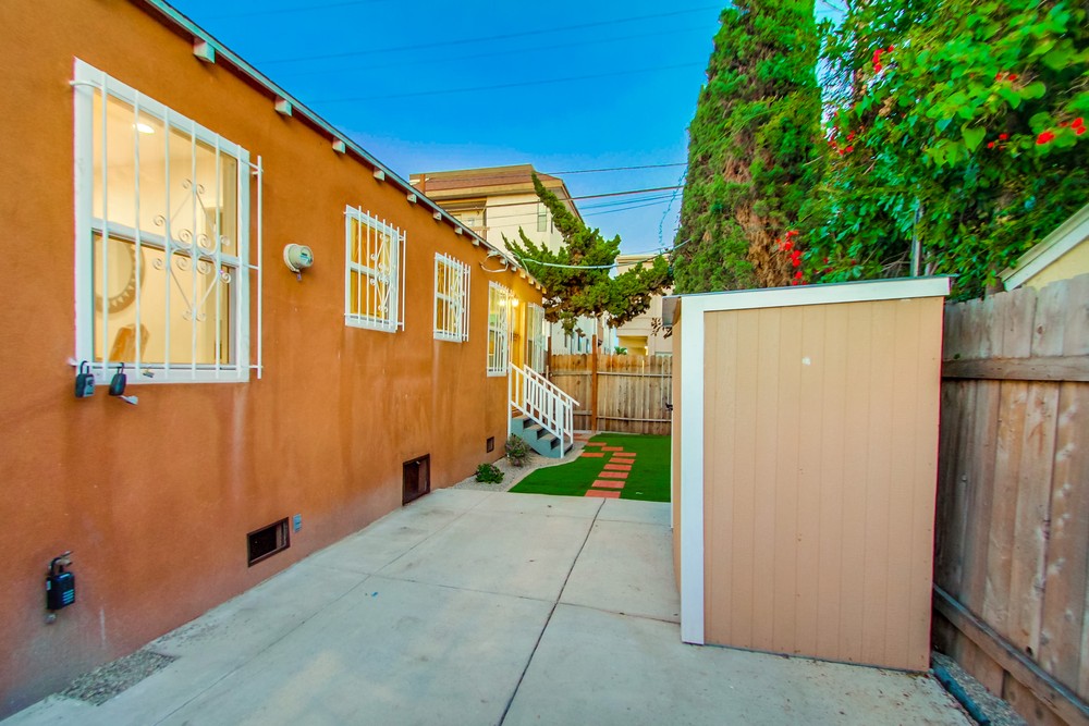 Virtual tour photo 8 of 48 for 4064 Laverne Pl