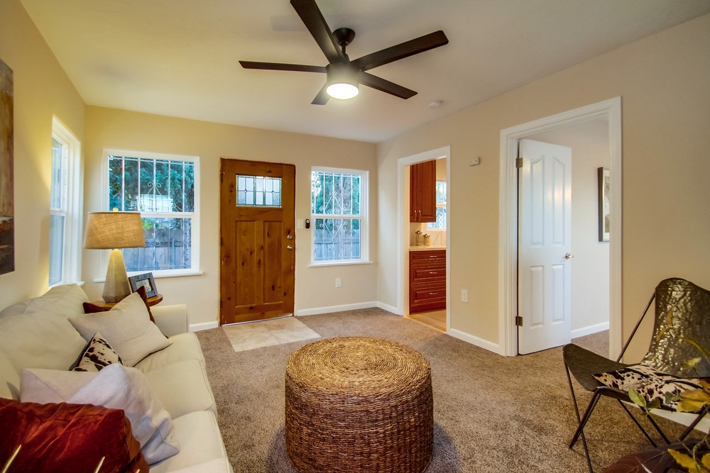Virtual tour photo 18 of 48 for 4064 Laverne Pl