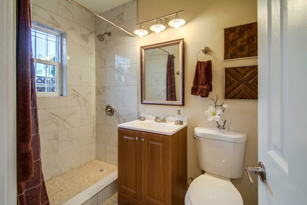 Virtual tour photo 32 of 48 for 4064 Laverne Pl