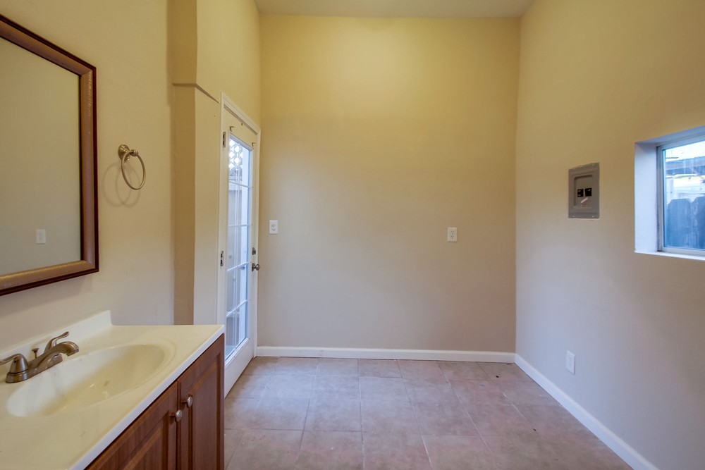 Virtual tour photo 39 of 48 for 4064 Laverne Pl