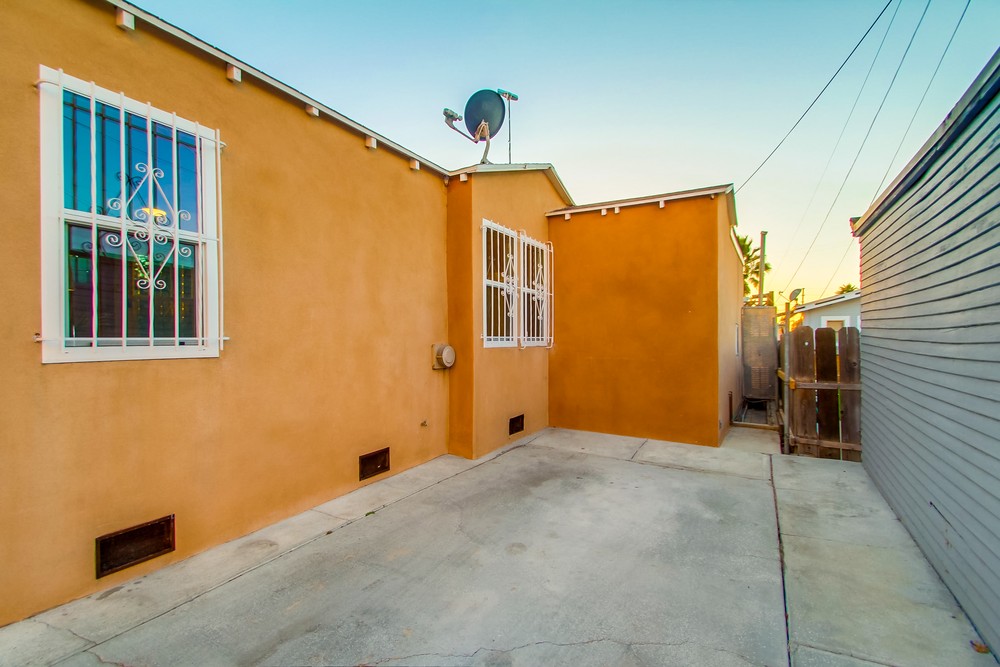 Virtual tour photo 40 of 48 for 4064 Laverne Pl